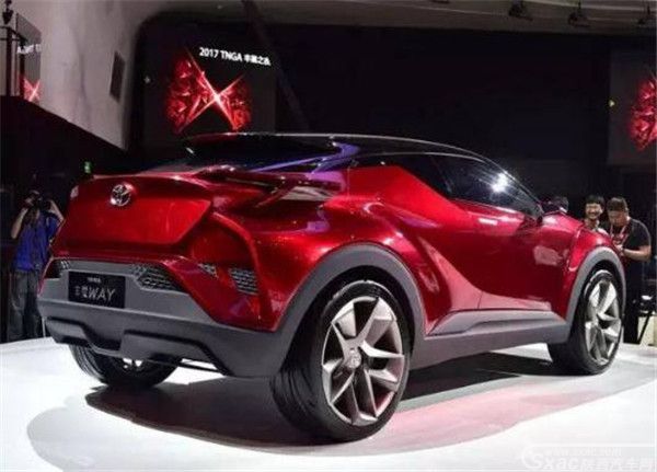 丰田全新SUV“奕泽”即将上市 犀利外形夺人眼球!