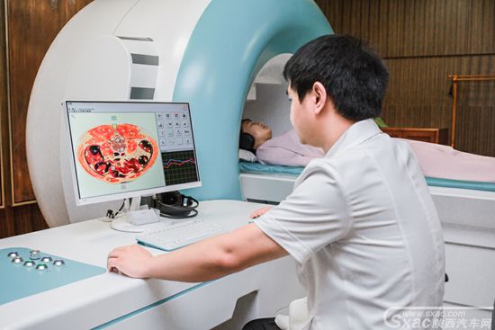 豪礼甄选只为你 陕西新丰泰全新奥迪A8L品尊预售