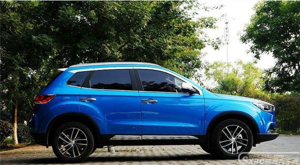 获得中国小型SUV“颜王”称号的 竟然是它