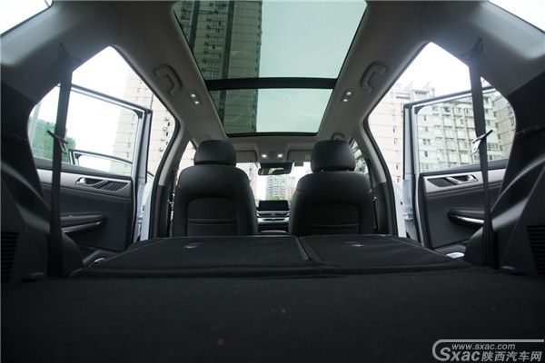 雨季行车难?不存在的 长安新CS75为你神助攻