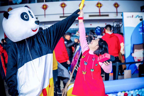 至臻服务与悦逸体验同行 中华V家族嘉年华体验营震撼开营